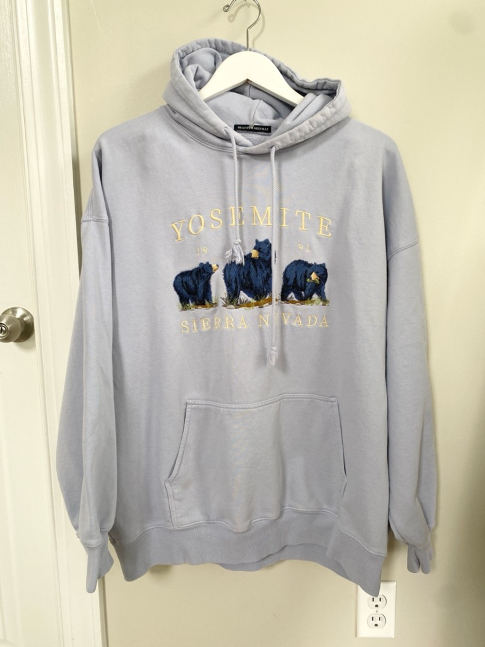 Brandy Melville Oversized Yosemite 1991 vintage logo sweatshirt